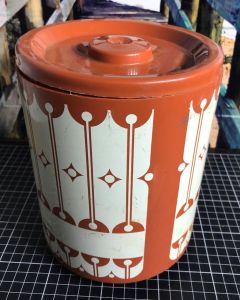 Vintage Mahogany Brown Large Plastic Cookie, Sugar Canister Container with Lid