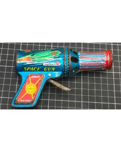 VINTAGE SPACE GUN 577001 BY DAIYA TIN TOY MADE IN JAPAN RARE!