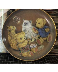 Vintage Franklin Mint Heirloom Bubble Buddies Decorative Plate #PD4878