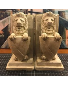 Vintage Lion Bookends: Majestic Guardians of Knowledge