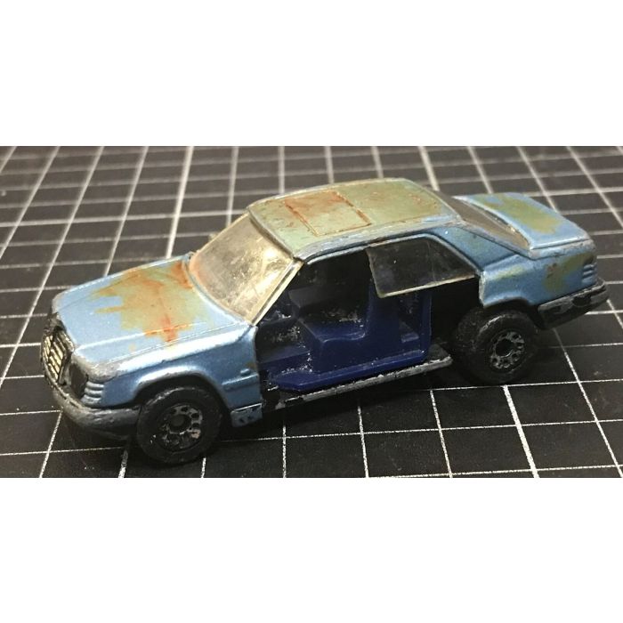 1986 Matchbox Mercedes Benz 300E Metallic Blue Grey Die Cast Made in Macau